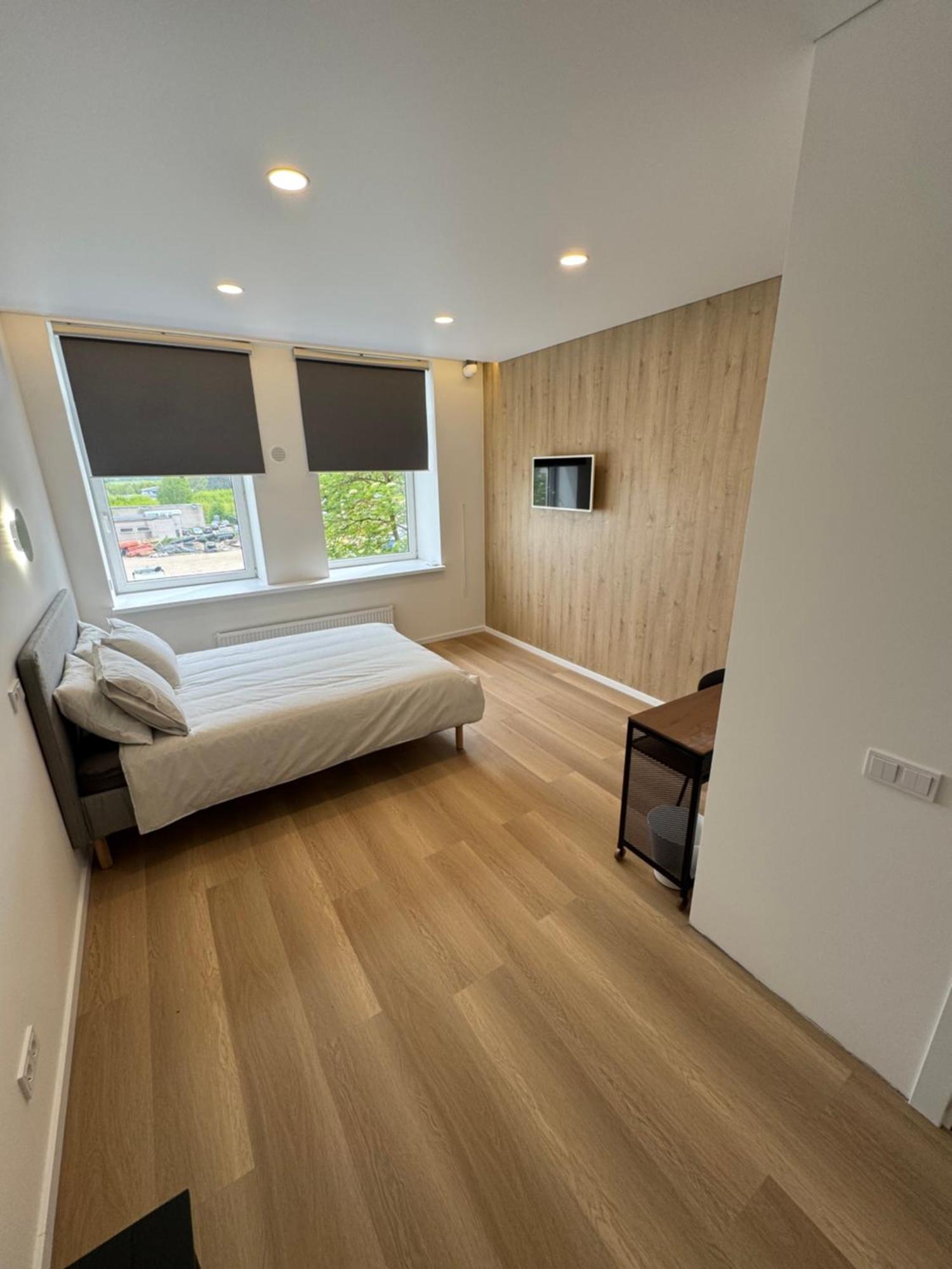 6 Airport Appartement *